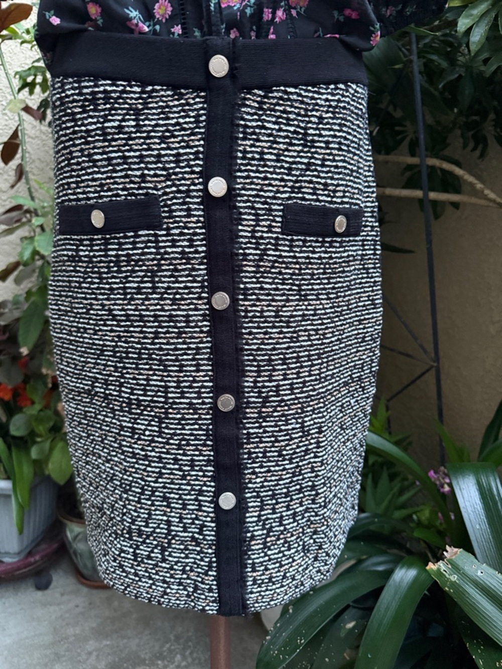 White House Black Market Black & White Textured Button-Front Pencil Skirt